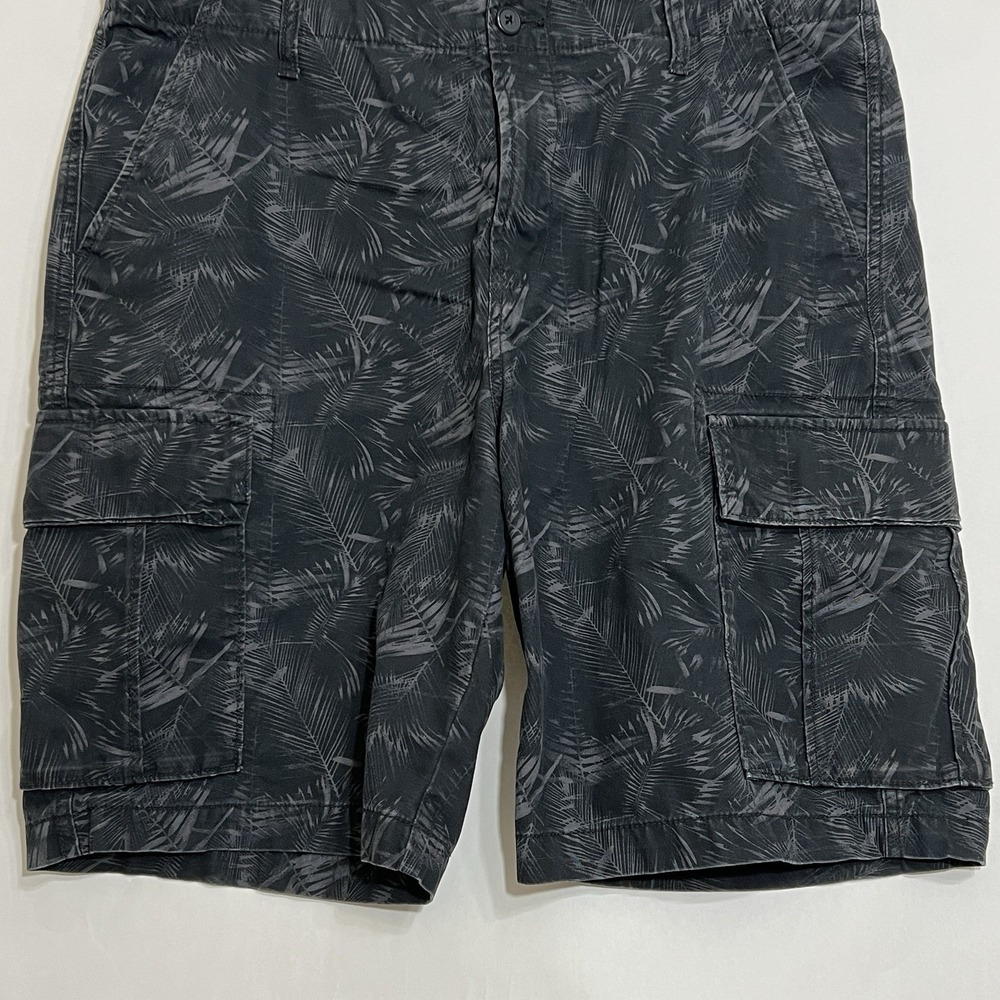 Old Navy Leaf Design Outdoor Cargo Shorts Casual Black Men Size 38